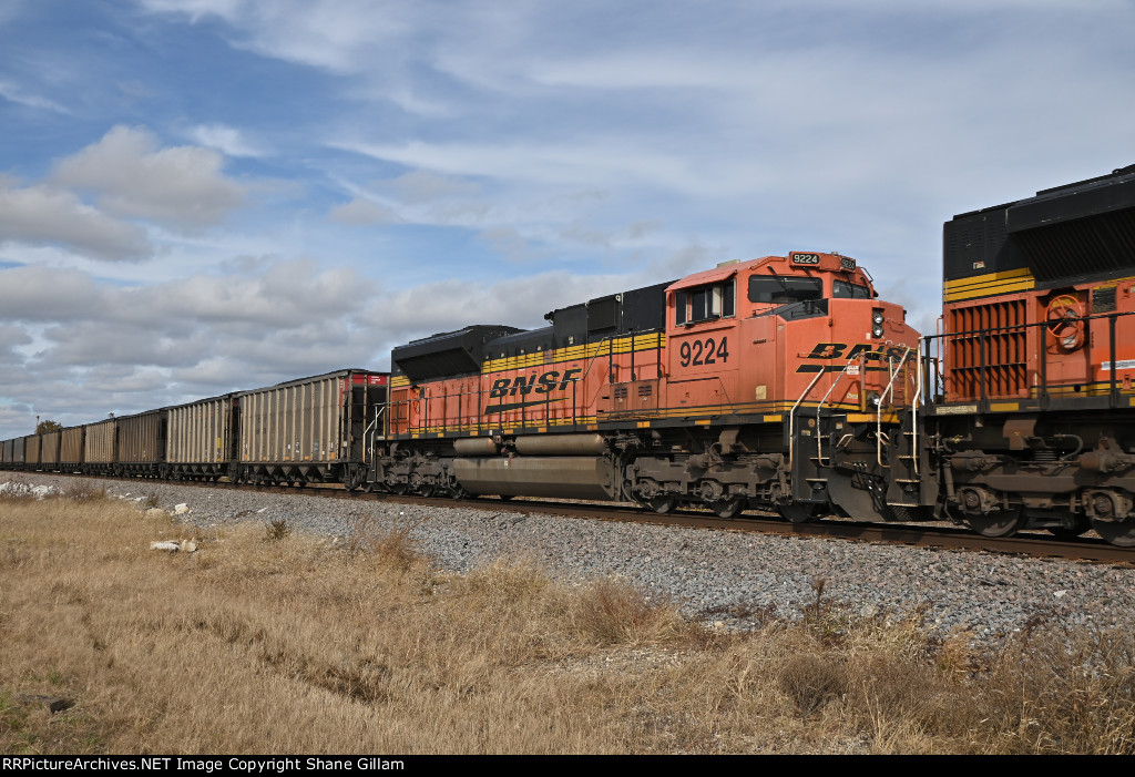 BNSF 9224 Roster shot